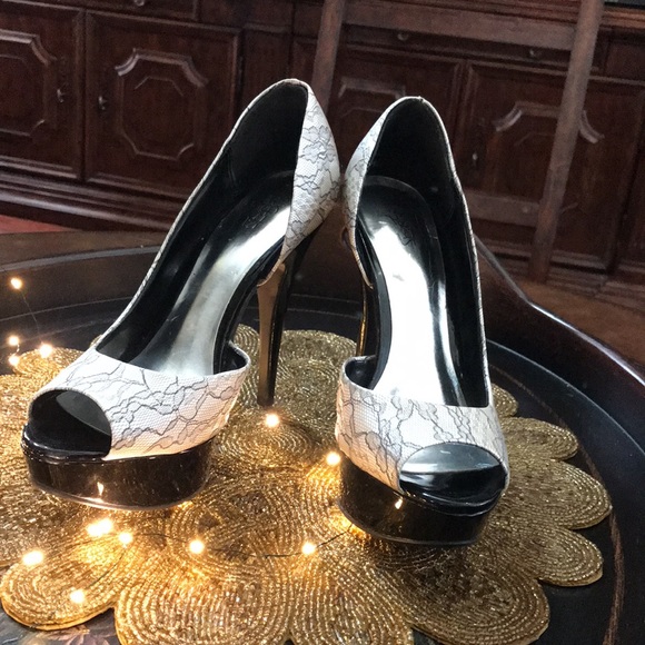 City Streets Black Lace 5 Inch High Heels - Picture 9 of 12